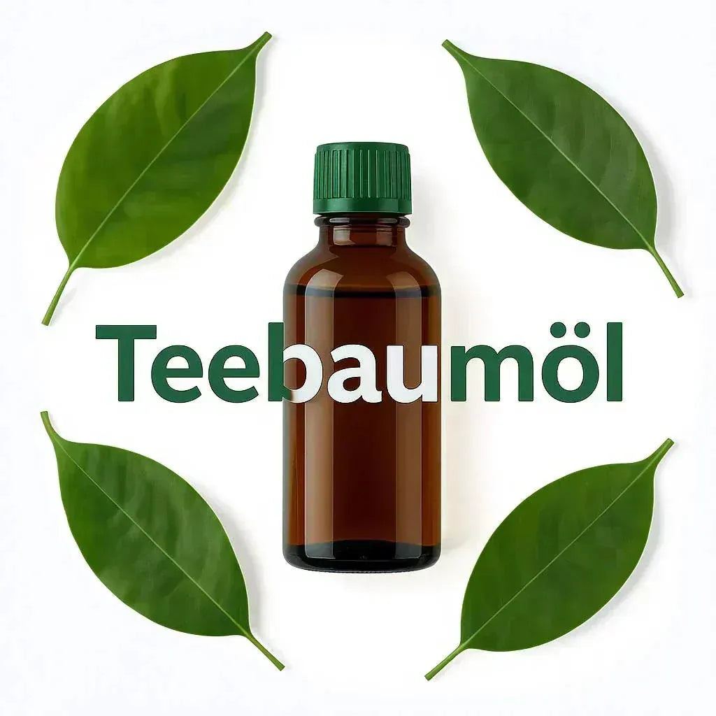 Braunes Glasfläschchen mit grünem Deckel, umgeben von vier grünen Blättern, mittig platziert auf weißem Hintergrund. Im Hintergrund steht das Wort „Teebaumöl“ in grüner Schrift.